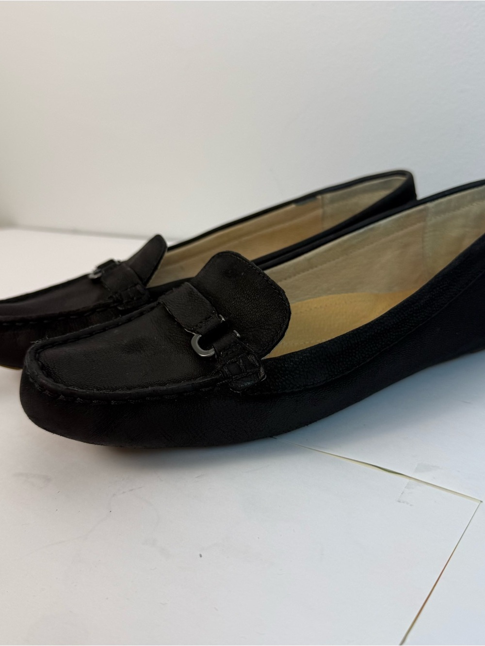 UGG Black Leather Slip On Loafer Flats Women's US 9 EU 40 MPN 1108920